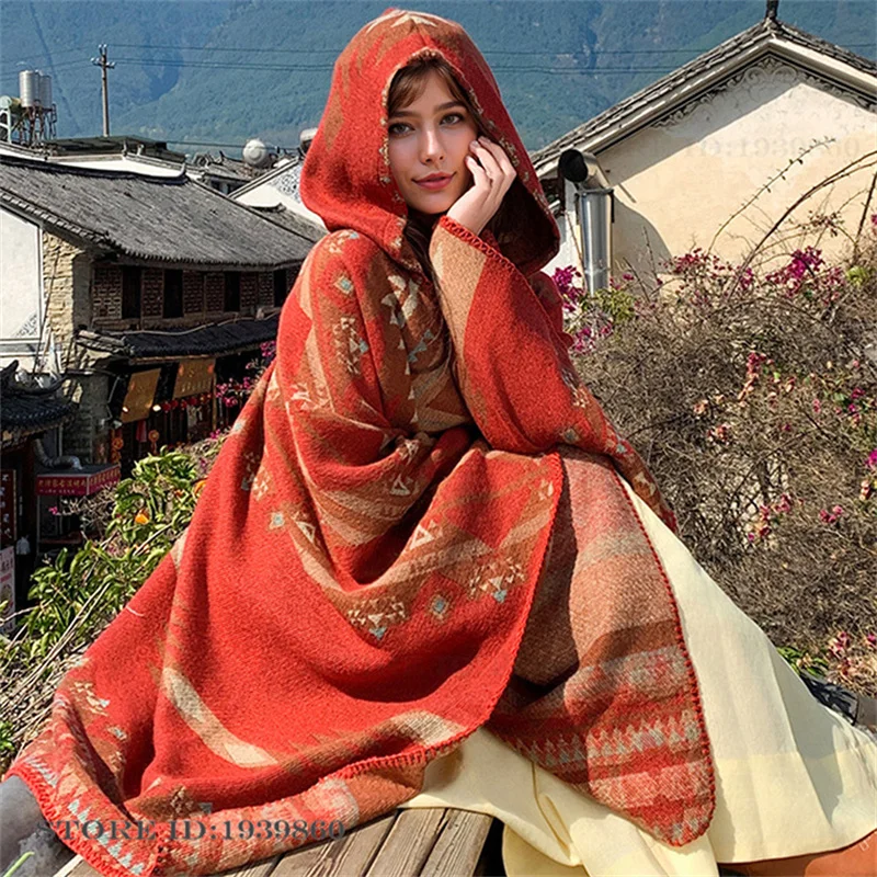 Woven Scarf Blanket - Kapuzenschal mit Wärmefunktion, Neuer Tourismus-Umhang, Bedruckte