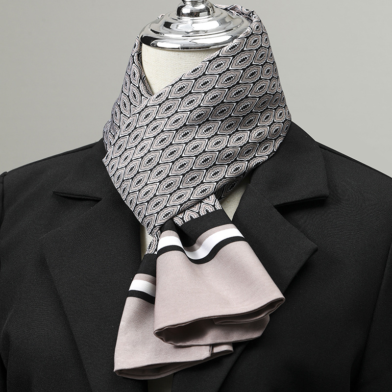 Herren-Schal, Halstuch aus Sei – Scarf Silk Square Bewertung und Preis